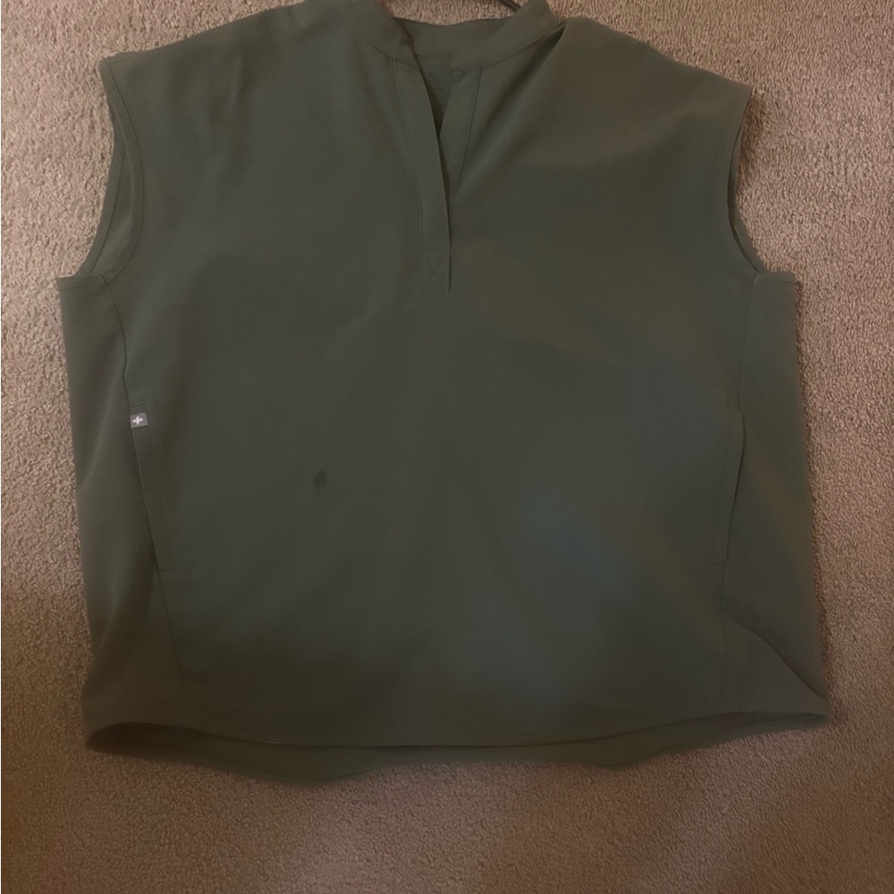 Figs Hunter Green Scrub Top